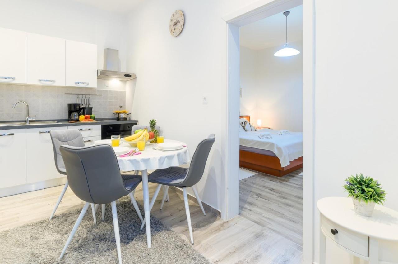 Charming Apartment In Town Center PUY Eksteriør bilde